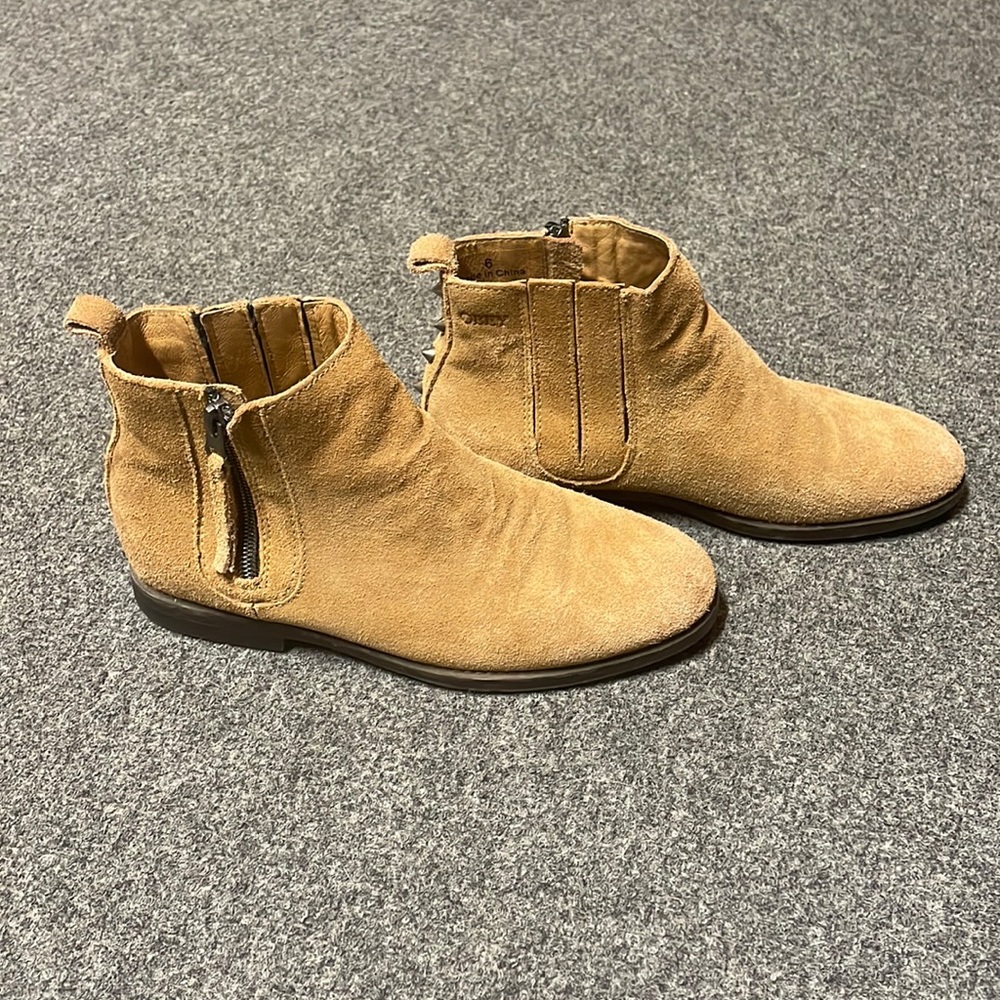 Tan suede flat booties